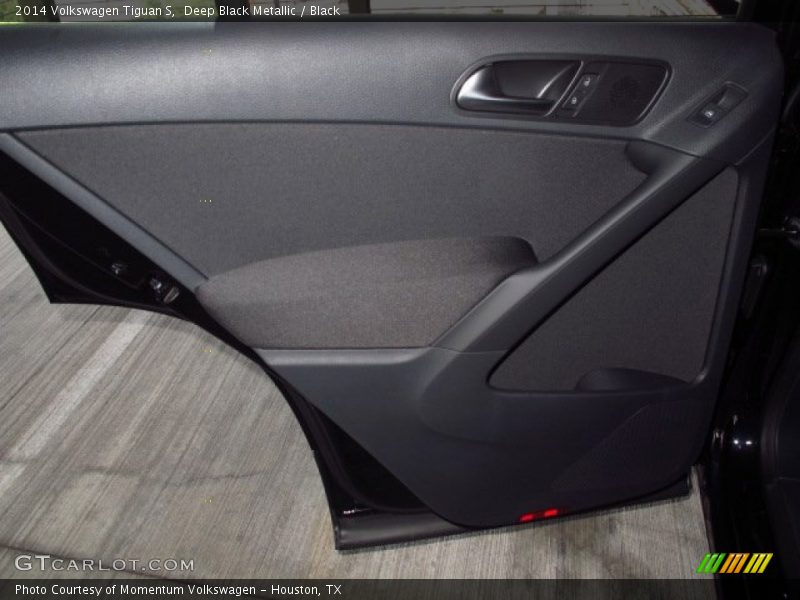 Deep Black Metallic / Black 2014 Volkswagen Tiguan S