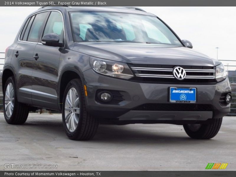 Pepper Gray Metallic / Black 2014 Volkswagen Tiguan SEL