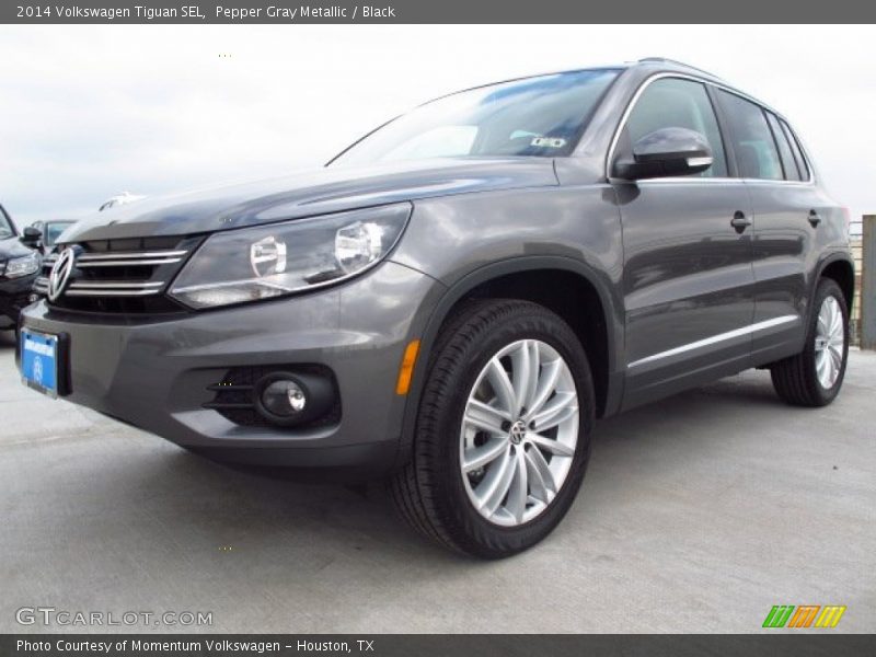 Pepper Gray Metallic / Black 2014 Volkswagen Tiguan SEL