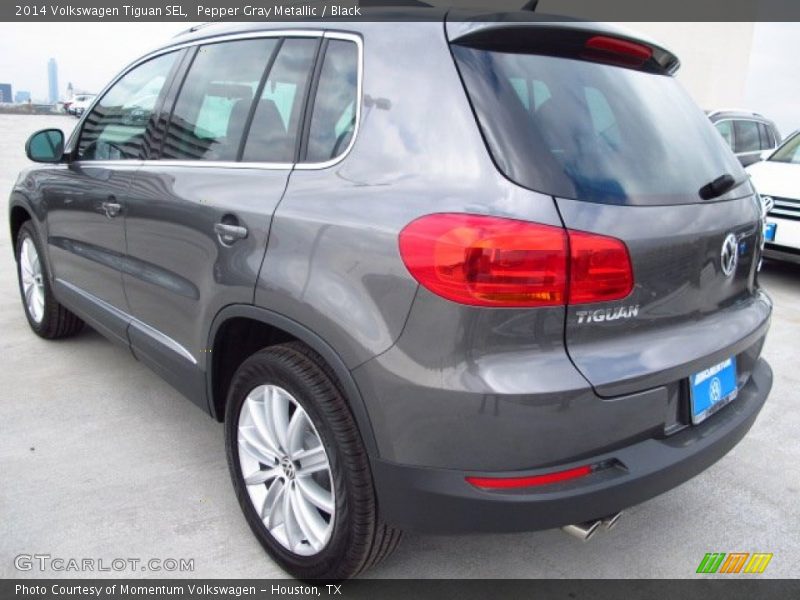 Pepper Gray Metallic / Black 2014 Volkswagen Tiguan SEL