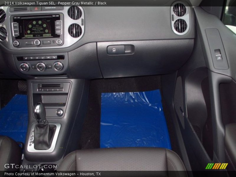 Pepper Gray Metallic / Black 2014 Volkswagen Tiguan SEL