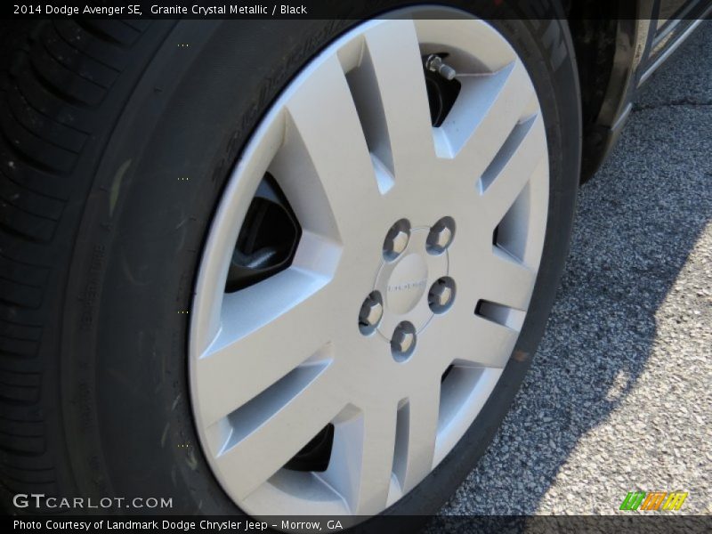 Granite Crystal Metallic / Black 2014 Dodge Avenger SE
