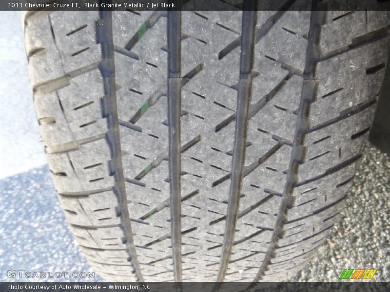 Black Granite Metallic / Jet Black 2013 Chevrolet Cruze LT