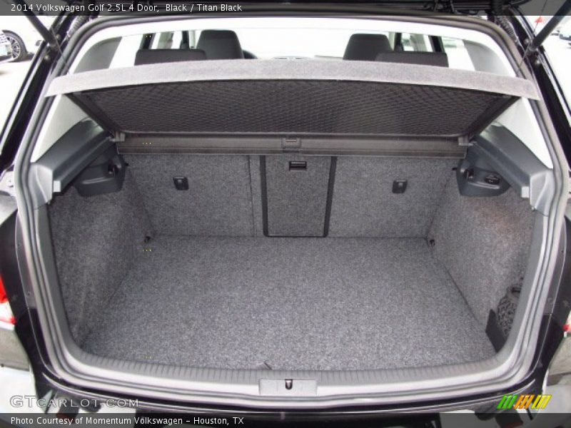 Black / Titan Black 2014 Volkswagen Golf 2.5L 4 Door