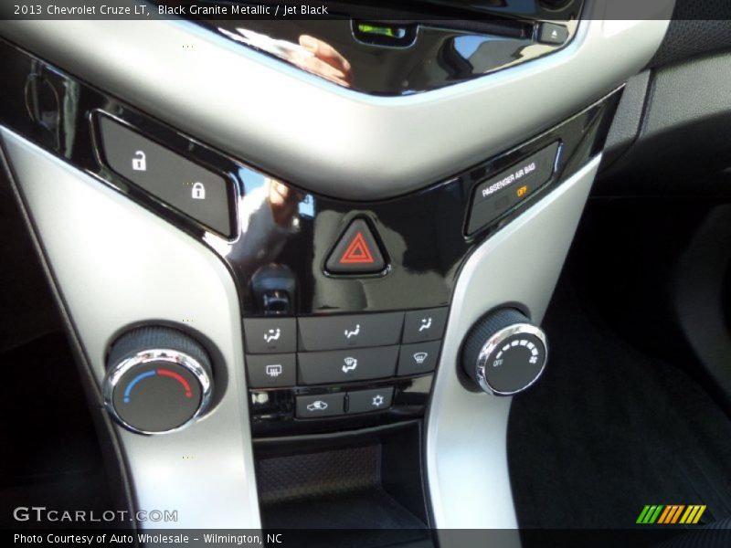 Black Granite Metallic / Jet Black 2013 Chevrolet Cruze LT
