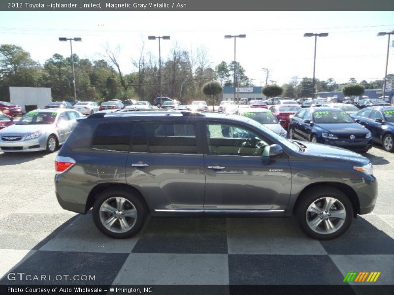 Magnetic Gray Metallic / Ash 2012 Toyota Highlander Limited