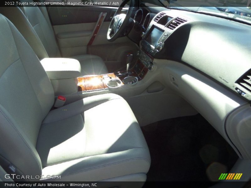 Magnetic Gray Metallic / Ash 2012 Toyota Highlander Limited