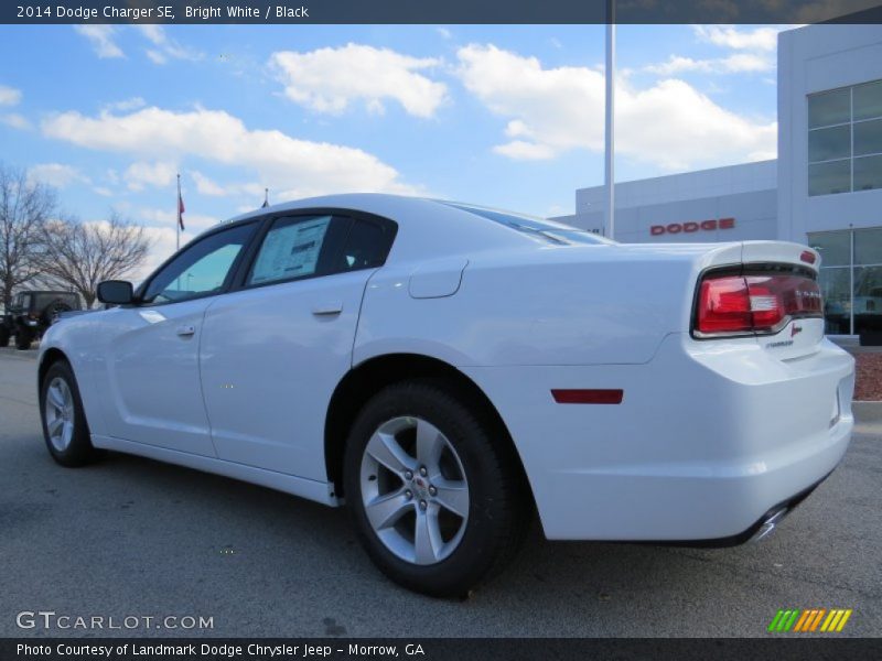 Bright White / Black 2014 Dodge Charger SE