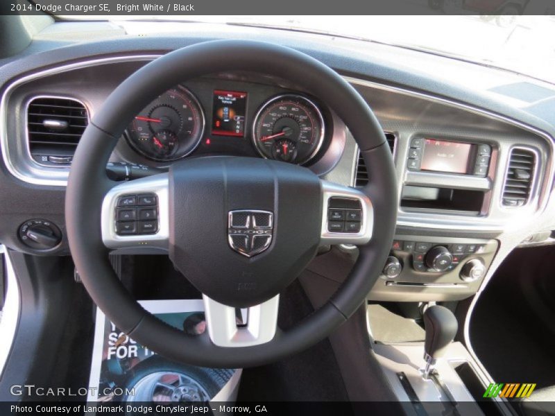 Bright White / Black 2014 Dodge Charger SE