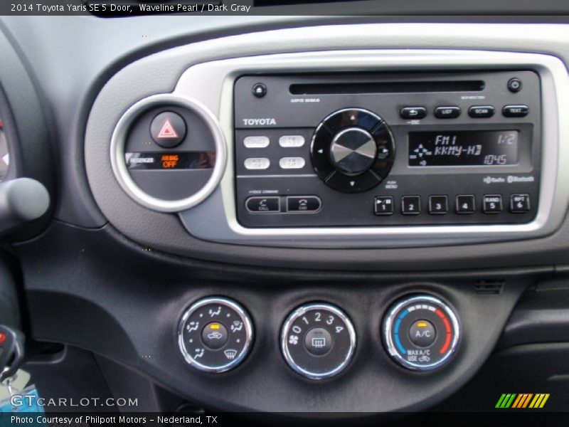 Waveline Pearl / Dark Gray 2014 Toyota Yaris SE 5 Door