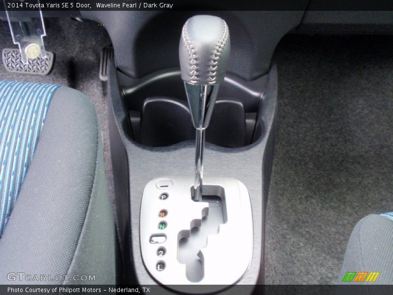 Waveline Pearl / Dark Gray 2014 Toyota Yaris SE 5 Door