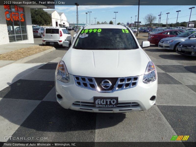 Pearl White / Gray 2013 Nissan Rogue SV