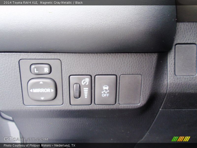 Magnetic Gray Metallic / Black 2014 Toyota RAV4 XLE