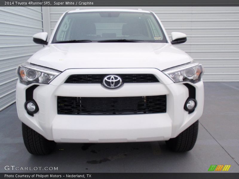Super White / Graphite 2014 Toyota 4Runner SR5