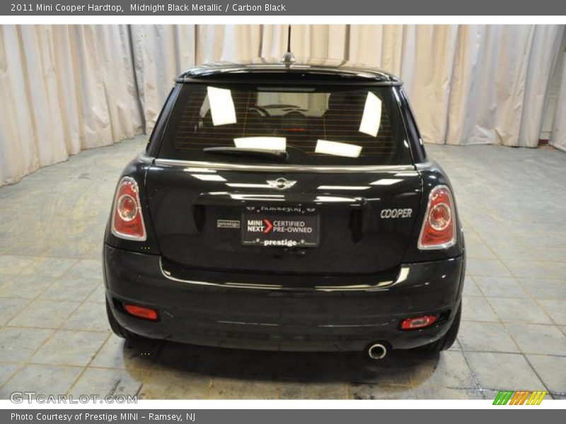 Midnight Black Metallic / Carbon Black 2011 Mini Cooper Hardtop