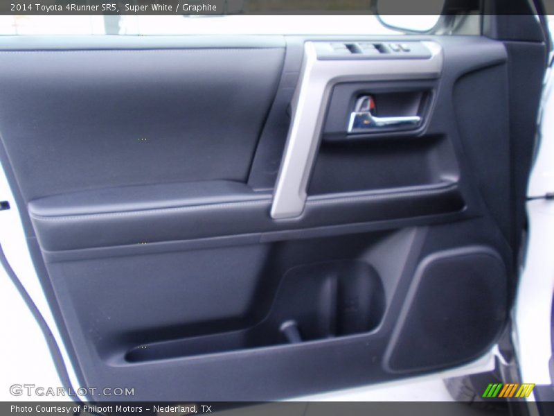 Super White / Graphite 2014 Toyota 4Runner SR5