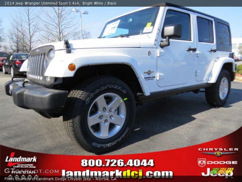 Bright White / Black 2014 Jeep Wrangler Unlimited Sport S 4x4