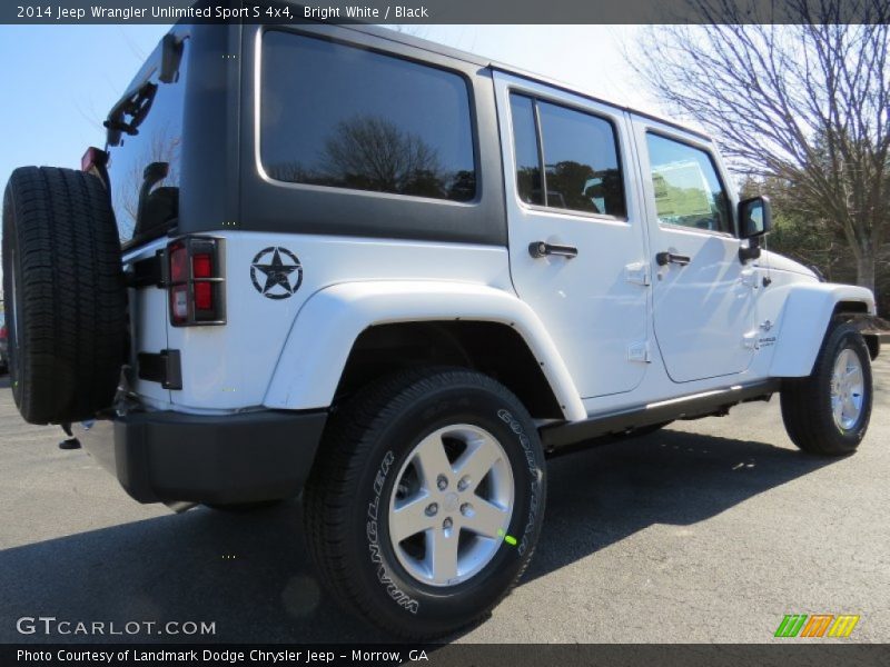 Bright White / Black 2014 Jeep Wrangler Unlimited Sport S 4x4