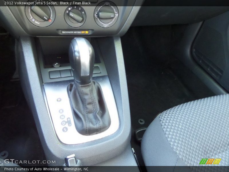 Black / Titan Black 2012 Volkswagen Jetta S Sedan