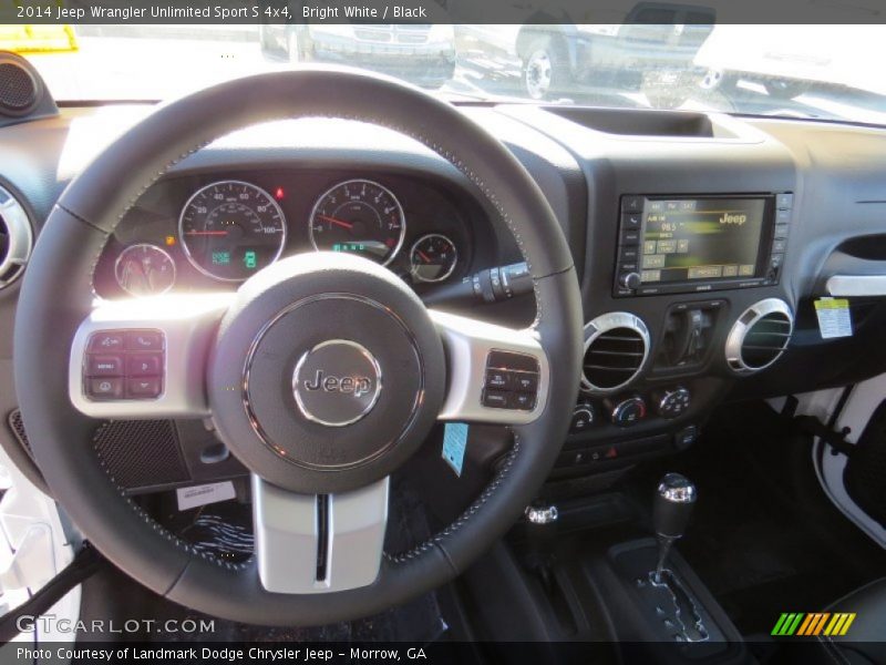 Bright White / Black 2014 Jeep Wrangler Unlimited Sport S 4x4