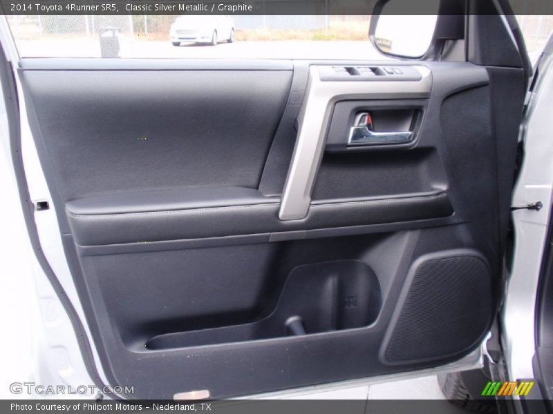 Classic Silver Metallic / Graphite 2014 Toyota 4Runner SR5