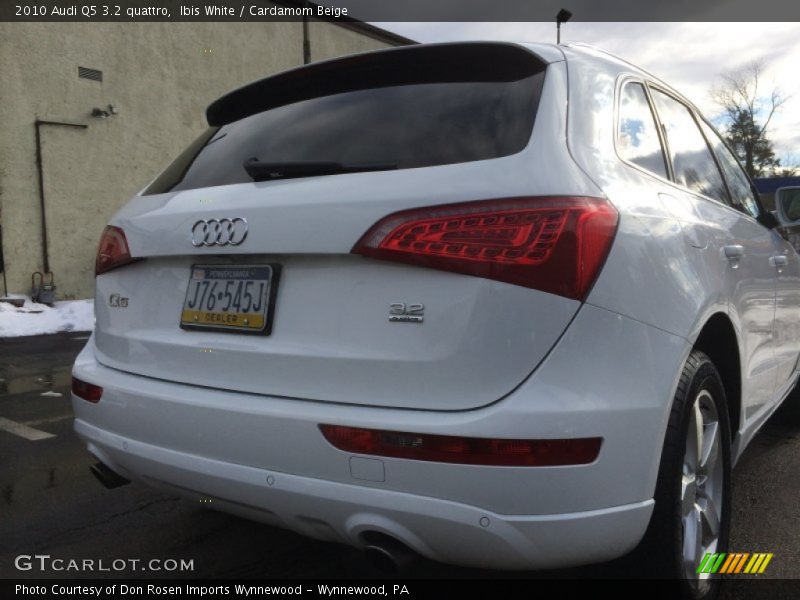 Ibis White / Cardamom Beige 2010 Audi Q5 3.2 quattro