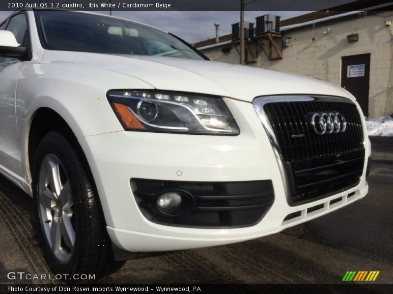 Ibis White / Cardamom Beige 2010 Audi Q5 3.2 quattro