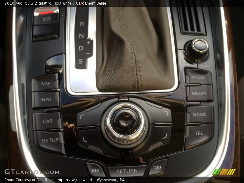 Ibis White / Cardamom Beige 2010 Audi Q5 3.2 quattro