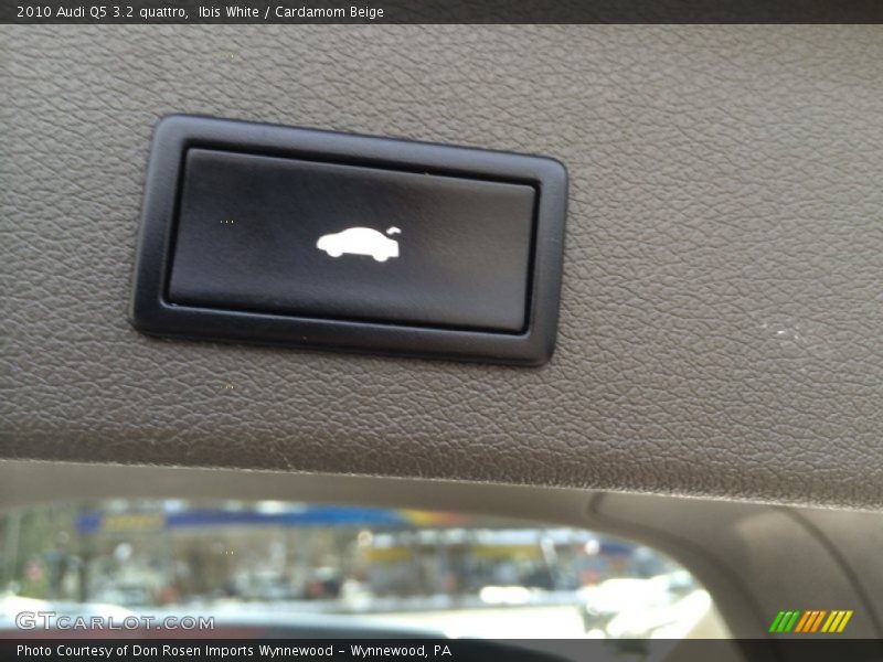 Ibis White / Cardamom Beige 2010 Audi Q5 3.2 quattro