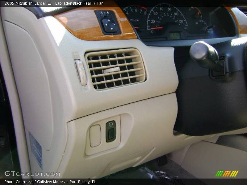 Labrador Black Pearl / Tan 2005 Mitsubishi Lancer ES