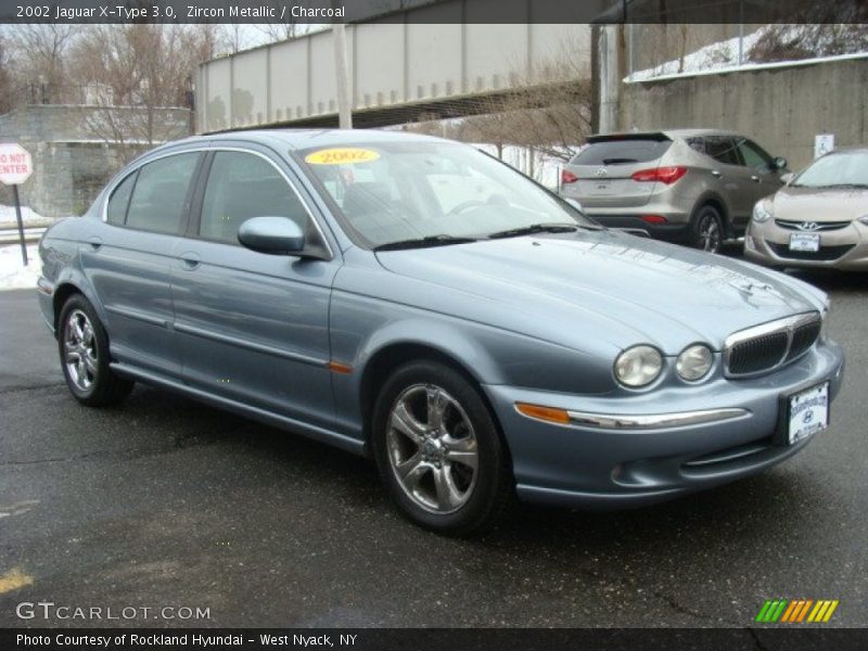 Zircon Metallic / Charcoal 2002 Jaguar X-Type 3.0
