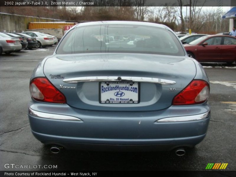 Zircon Metallic / Charcoal 2002 Jaguar X-Type 3.0