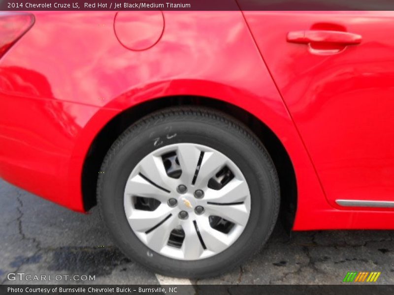 Red Hot / Jet Black/Medium Titanium 2014 Chevrolet Cruze LS