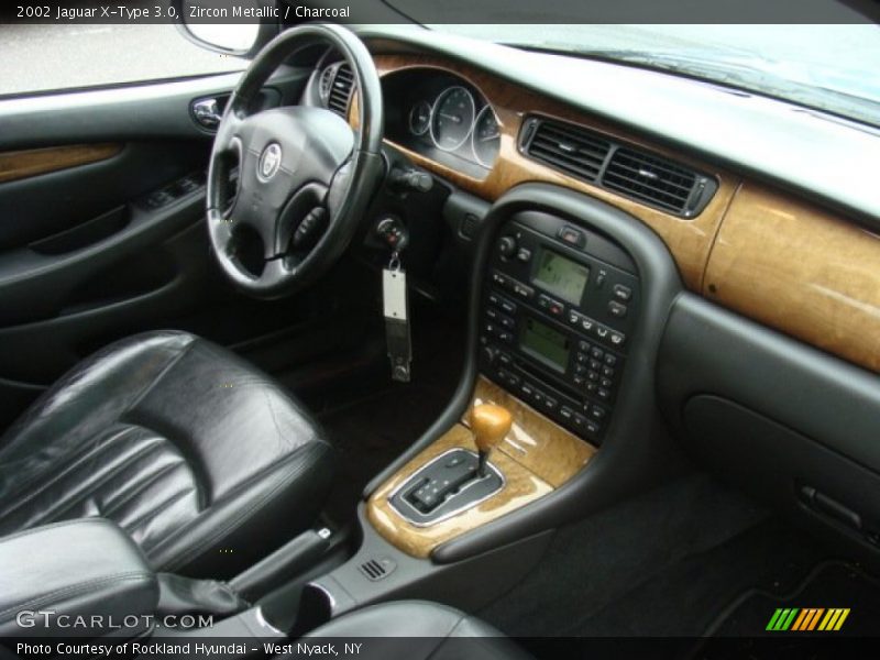 Zircon Metallic / Charcoal 2002 Jaguar X-Type 3.0