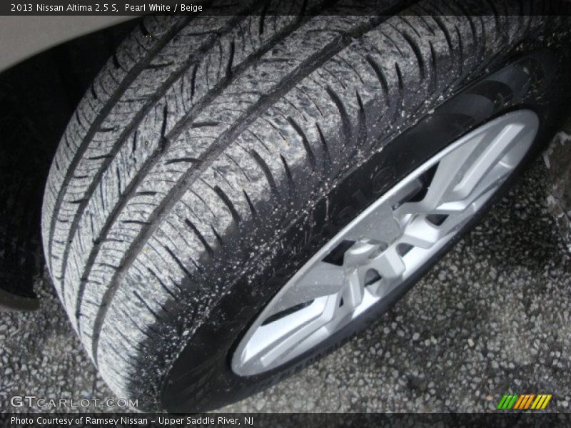 Pearl White / Beige 2013 Nissan Altima 2.5 S