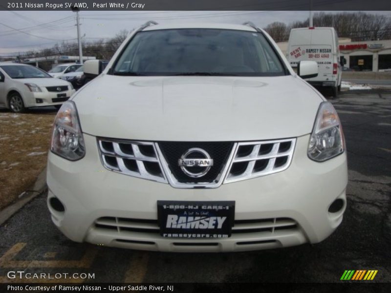 Pearl White / Gray 2011 Nissan Rogue SV AWD