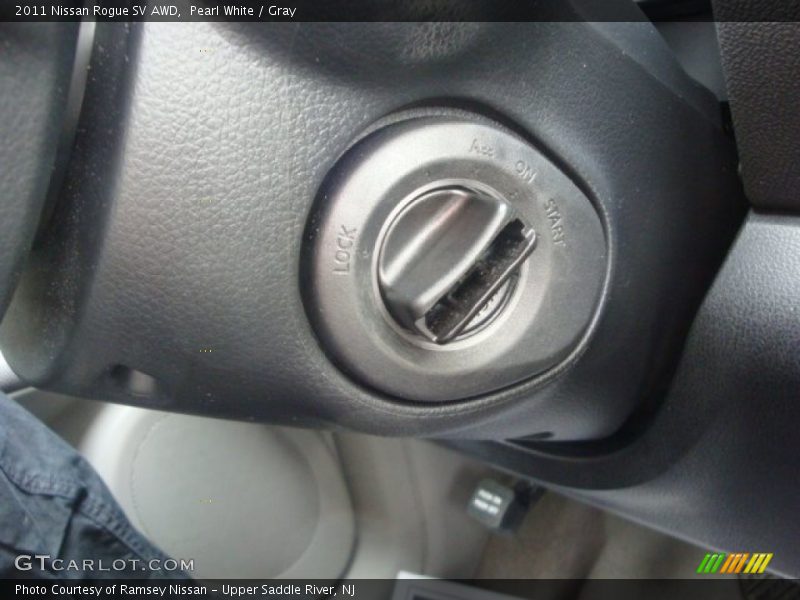 Pearl White / Gray 2011 Nissan Rogue SV AWD