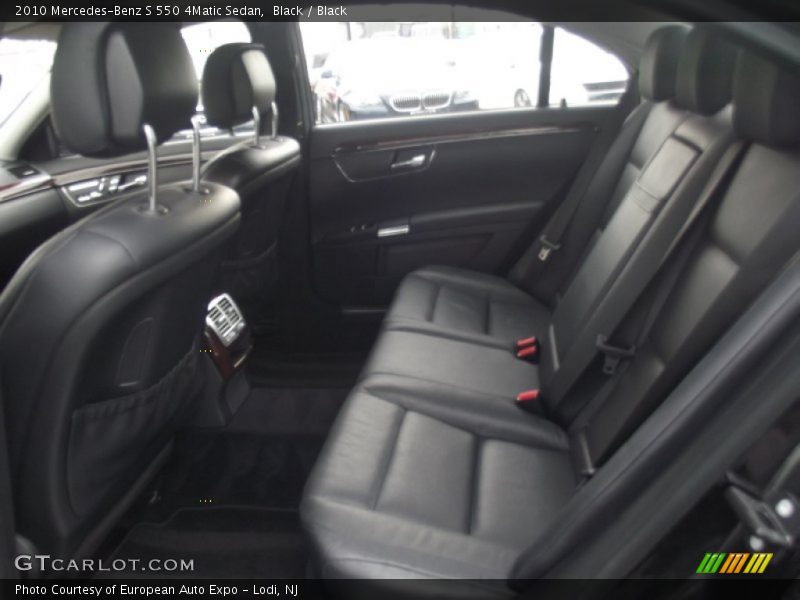 Black / Black 2010 Mercedes-Benz S 550 4Matic Sedan