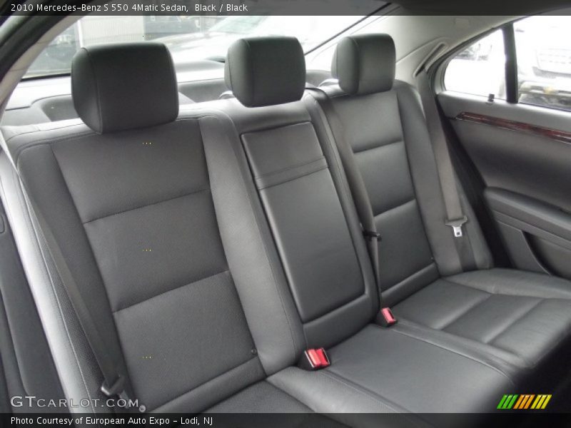 Black / Black 2010 Mercedes-Benz S 550 4Matic Sedan