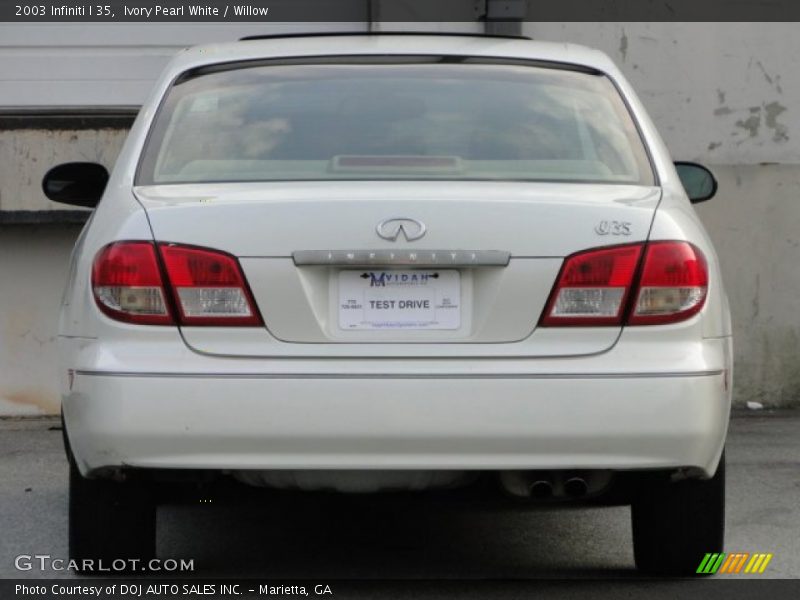 Ivory Pearl White / Willow 2003 Infiniti I 35