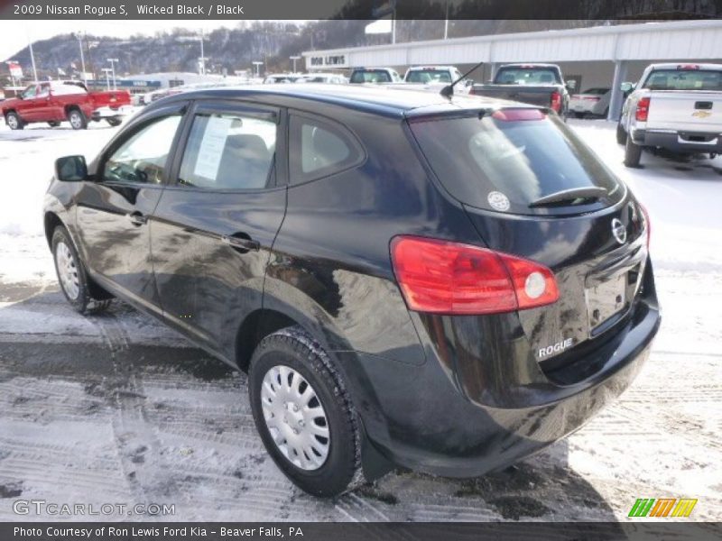 Wicked Black / Black 2009 Nissan Rogue S