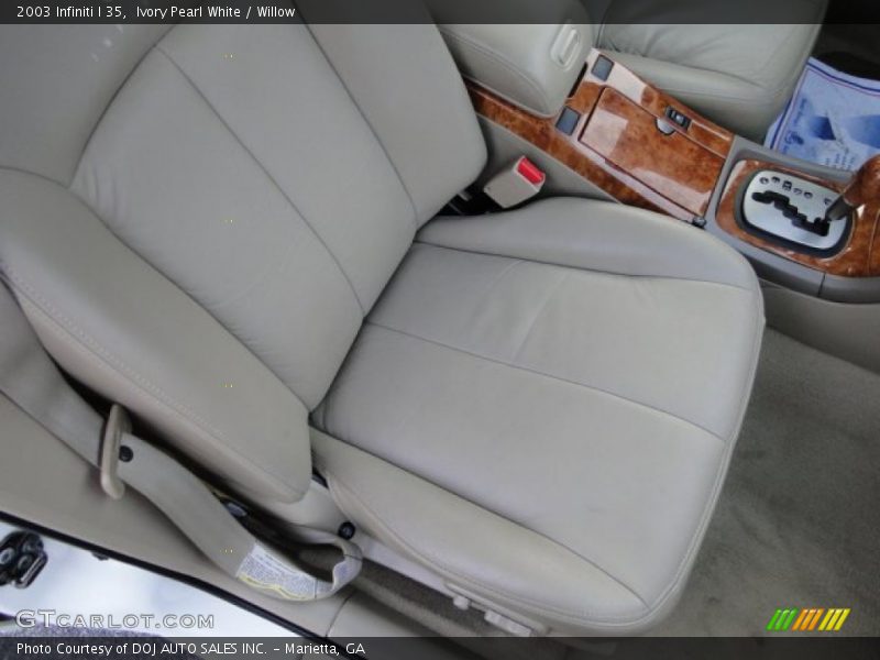 Ivory Pearl White / Willow 2003 Infiniti I 35