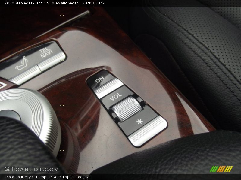 Black / Black 2010 Mercedes-Benz S 550 4Matic Sedan