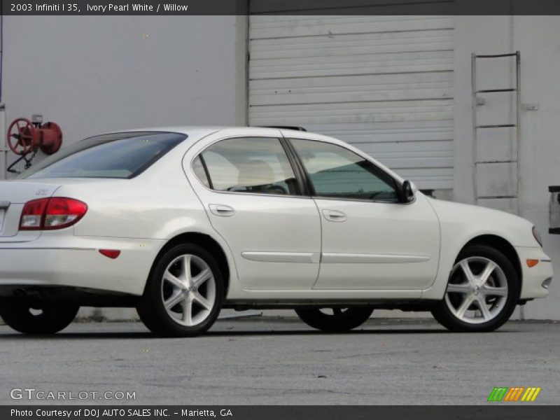 Ivory Pearl White / Willow 2003 Infiniti I 35