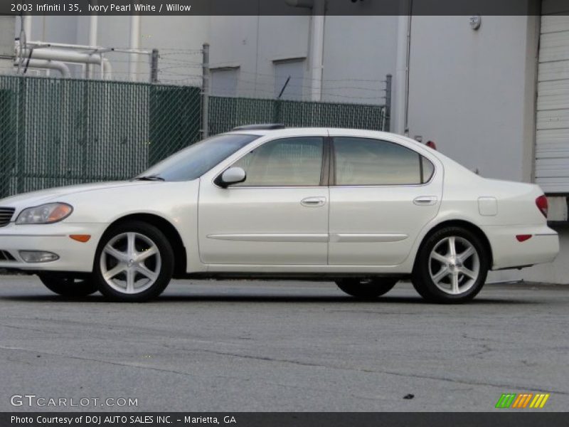Ivory Pearl White / Willow 2003 Infiniti I 35