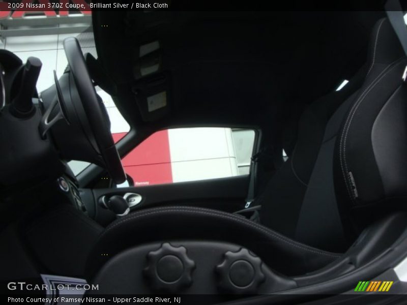 Brilliant Silver / Black Cloth 2009 Nissan 370Z Coupe