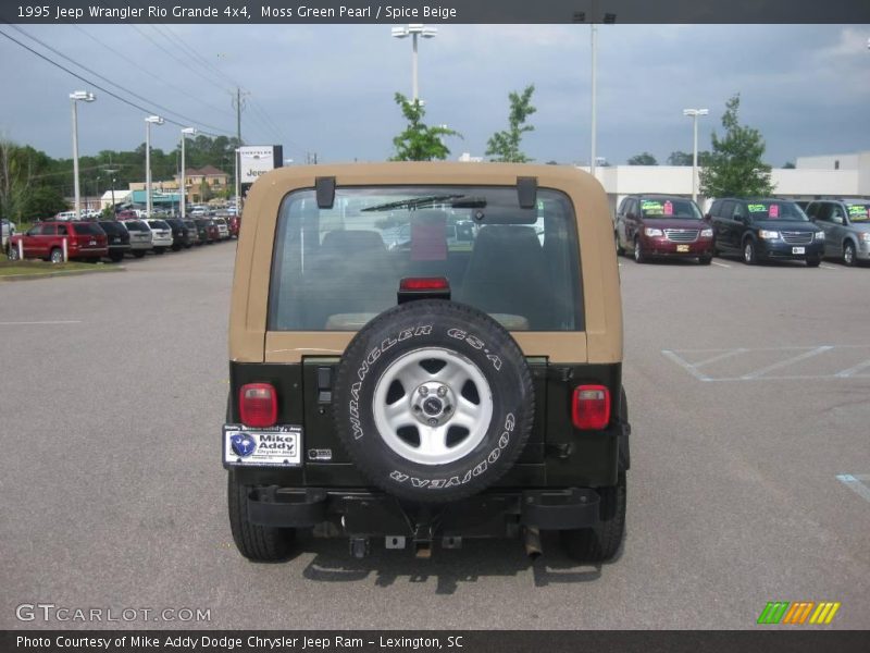 Moss Green Pearl / Spice Beige 1995 Jeep Wrangler Rio Grande 4x4