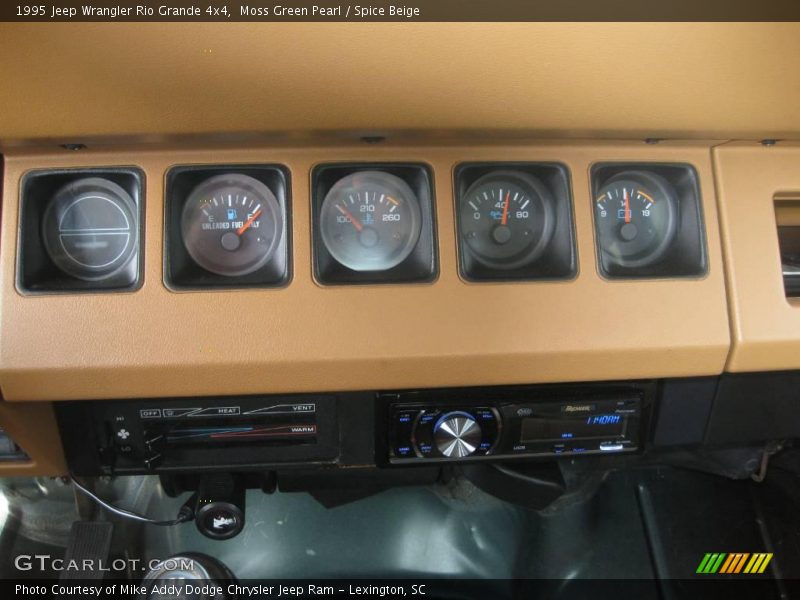Moss Green Pearl / Spice Beige 1995 Jeep Wrangler Rio Grande 4x4
