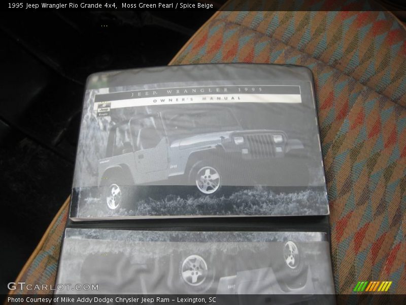Moss Green Pearl / Spice Beige 1995 Jeep Wrangler Rio Grande 4x4