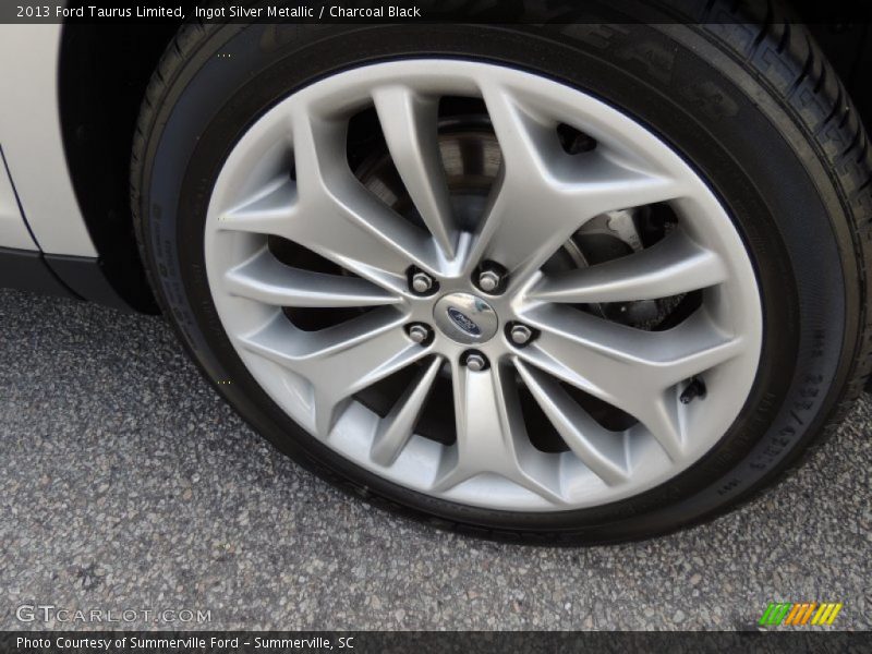 Ingot Silver Metallic / Charcoal Black 2013 Ford Taurus Limited